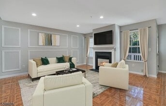 3804 Scenic Ct in Denville, NJ - Building Photo - Building Photo