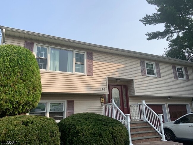 116 Lafayette Pl