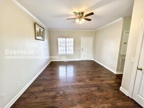 503 Castleview Dr in Lebanon, TN - Building Photo - Building Photo