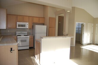 1162 Tule Dr in Reno, NV - Building Photo - Building Photo