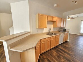 205 Spring Crossing Cir in Greer, SC - Building Photo - Building Photo
