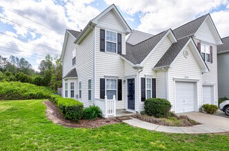 6533 Clarksdale Ln in Durham, NC - Building Photo - Building Photo