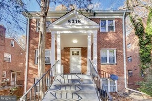 8318 Roanoke Ave, Unit 6 in Takoma Park, MD - Building Photo