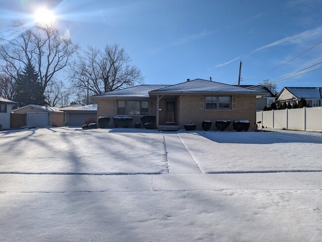 503 Lake Ave in Downers Grove, IL - Foto de edificio - Building Photo