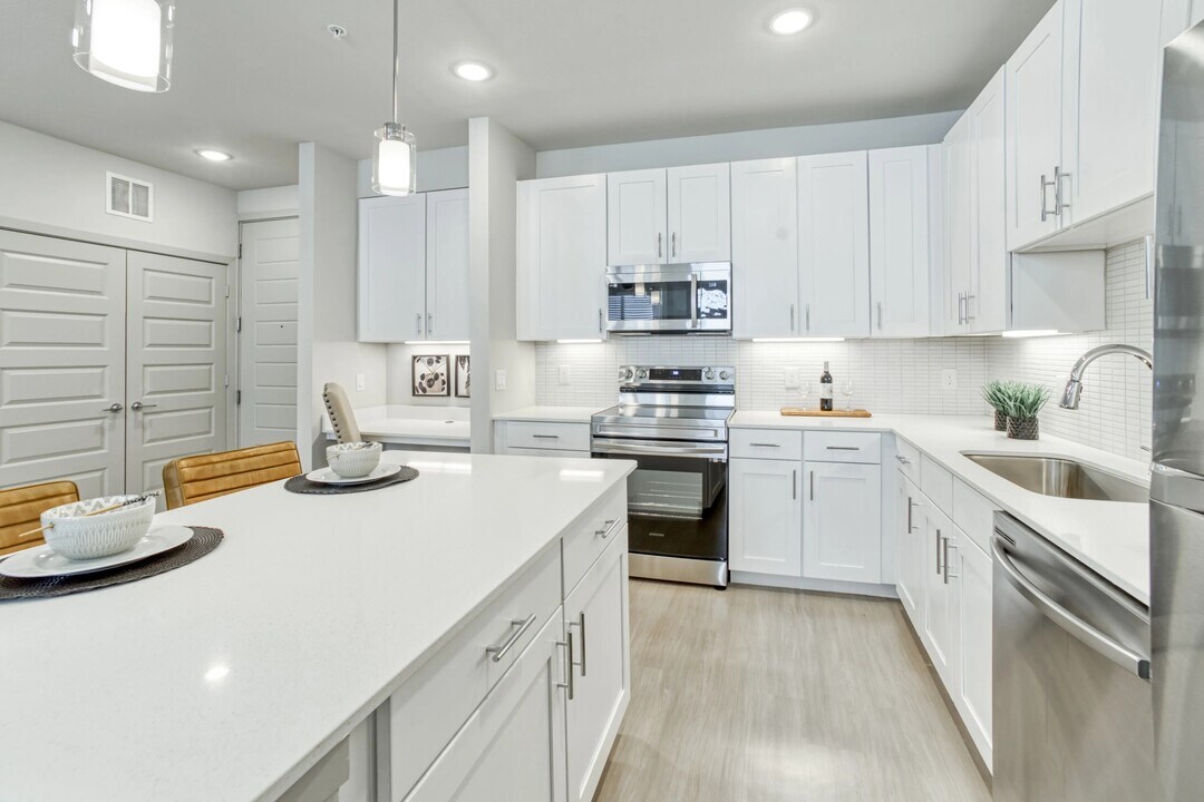 268 W Crosstimbers St in Houston, TX - Building Photo