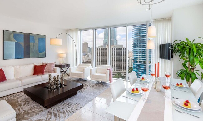 485 Brickell Ave in Miami, FL - Building Photo - Building Photo