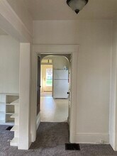 372 W Maple St, Unit First Floor in Dallastown, PA - Building Photo - Building Photo