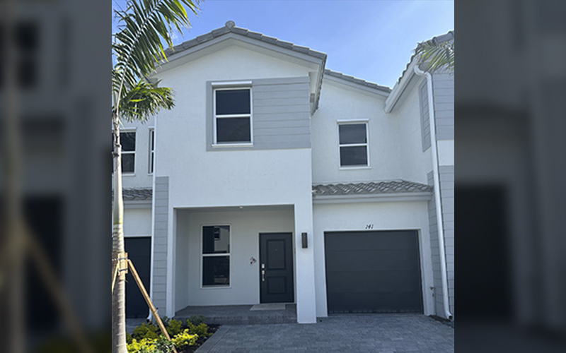 141 SW 184th Ave in Pembroke Pines, FL - Building Photo