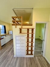 1942 S Gwin Rd in Mckinleyville, CA - Building Photo - Building Photo