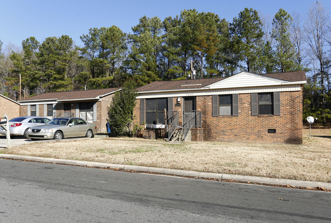 Club Boulevard in Durham, NC - Building Photo - Building Photo