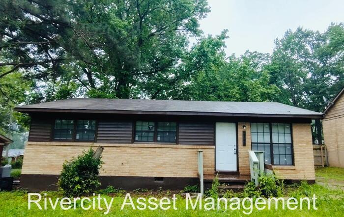 2193 Stephanie Ave in Memphis, TN - Building Photo