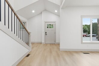 437 NE Fargo St in Portland, OR - Foto de edificio - Building Photo