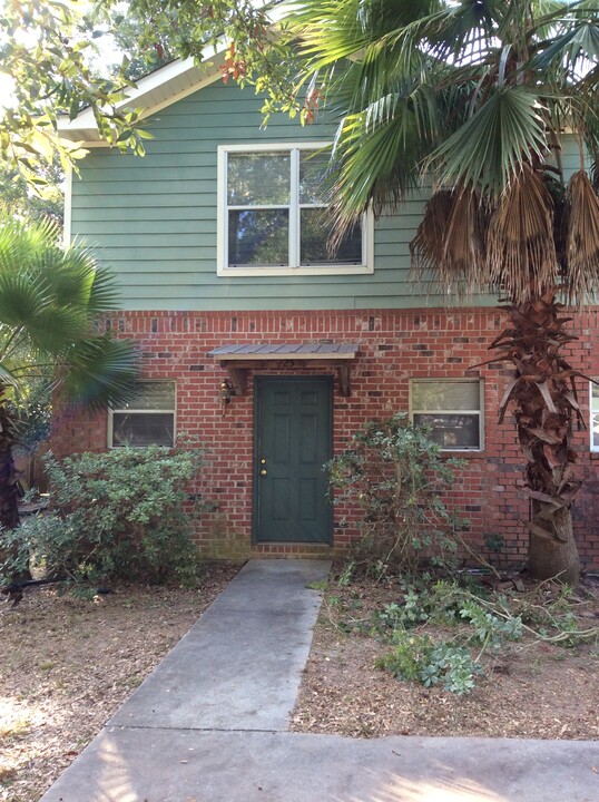 225 Milray Ln in Gulfport, MS - Building Photo