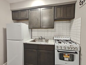 7108 Oxford Ave in Philadelphia, PA - Building Photo - Building Photo