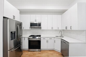 52 Brinkerhoff St in Jersey City, NJ - Building Photo - Building Photo