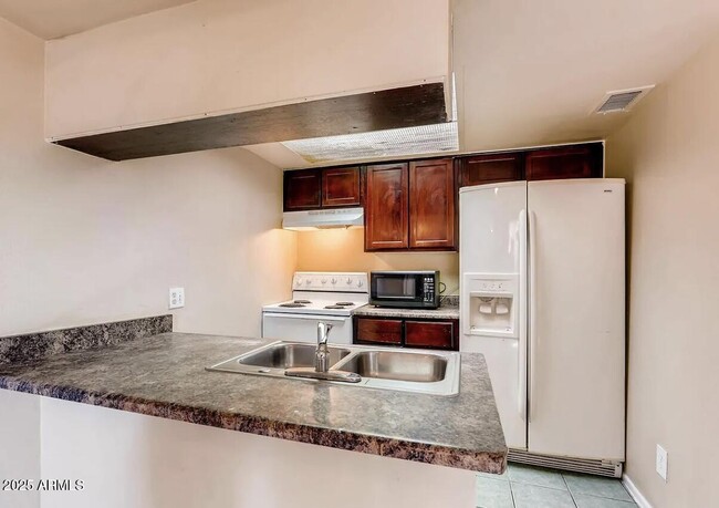 1424 N 53rd Ave in Phoenix, AZ - Building Photo - Building Photo