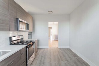 6143 S Dorchester Ave, Unit 3 in Chicago, IL - Building Photo - Building Photo