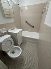 220 23rd St in Miami Beach, FL - Building Photo - Building Photo