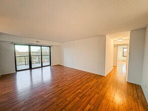 309 Yoakum Pkwy in Alexandria, VA - Building Photo - Building Photo