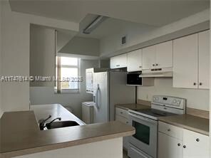 5077 NW 7th St, Unit # 817 in Miami, FL - Building Photo