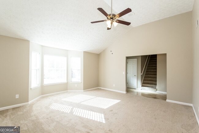 6650 Etterlee Dr in Stone Mountain, GA - Building Photo - Building Photo