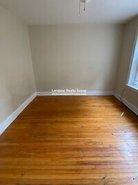 5030 N Springfield Ave photo'