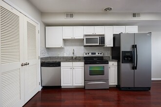 216 Florida Ave NW, Unit 2 in Washington, DC - Building Photo - Building Photo