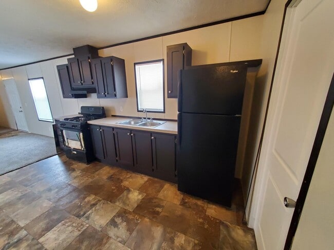 property at 2 Meadowlark Dr