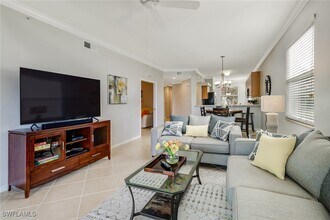 10275 Heritage Bay Blvd in Naples, FL - Building Photo - Building Photo