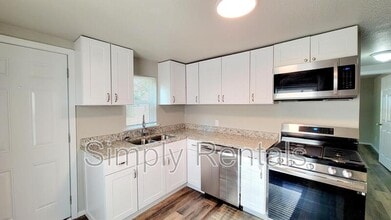 1221 Stanford St in Greenville, TX - Building Photo - Building Photo