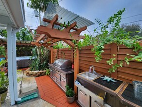 7080 Scott St in Hollywood, FL - Building Photo - Building Photo
