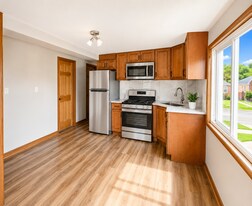 7719 W Catalpa Ave, Unit 2 in Chicago, IL - Building Photo