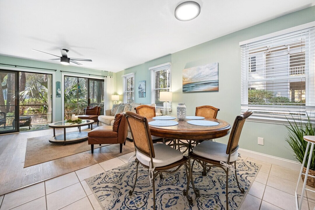 159 Weehawka Way in Pawleys Island, SC - Foto de edificio