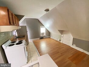 408 E Roosevelt Blvd in Philadelphia, PA - Building Photo - Building Photo