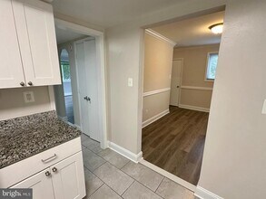 10115 Hereford Pl in Silver Spring, MD - Building Photo - Building Photo