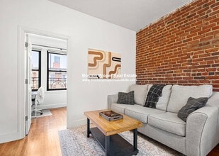 107 Jersey St, Unit 16 in Boston, MA - Building Photo - Building Photo