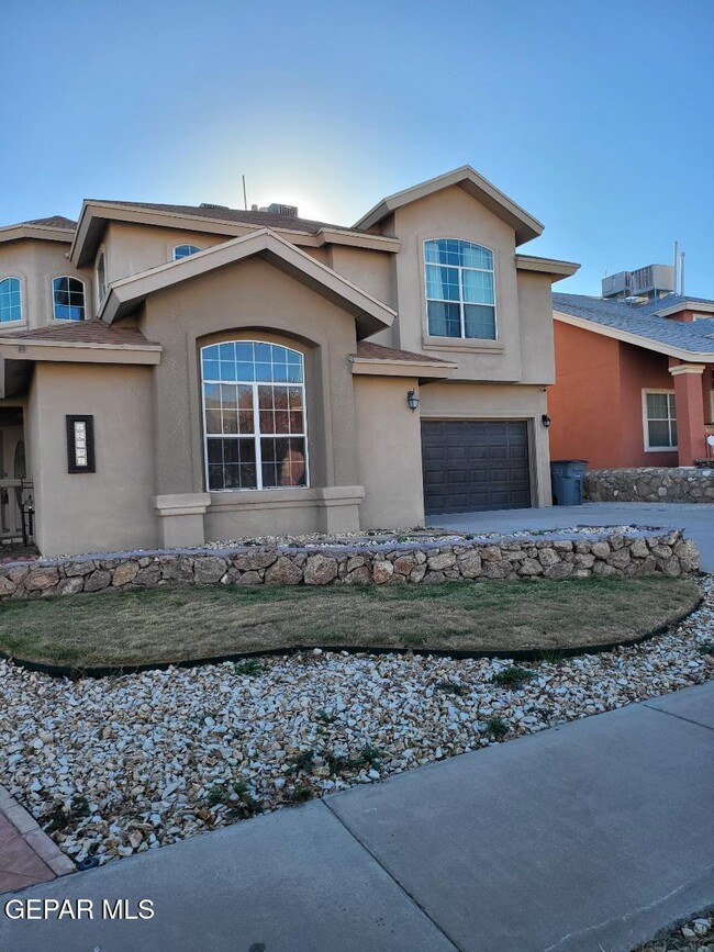 12524 Sun Spirit Dr in El Paso, TX - Building Photo - Building Photo