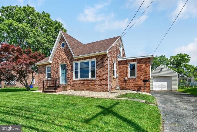 property at 101 E Canal Rd