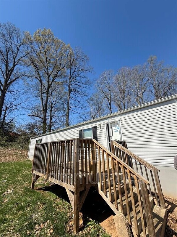 property at 3160 Dunn St