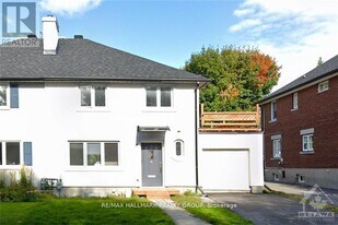 205 Ave Blackburn in Ottawa, ON - Building Photo