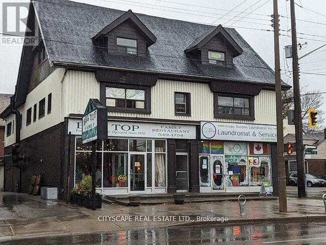 property at 752 Main St E