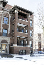 Renaissance Apartments in Chicago, IL - Building Photo - Building Photo