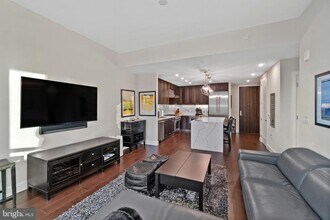 1330 Lancaster St in Baltimore, MD - Foto de edificio - Building Photo