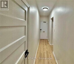 162 Ivy Crescent in Ottawa, ON - Building Photo - Building Photo