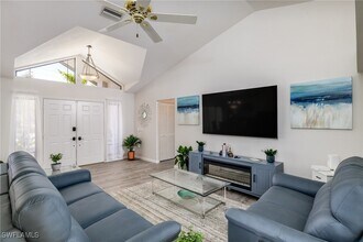 2250 Rio De Janeiro Ave in Punta Gorda, FL - Building Photo - Building Photo
