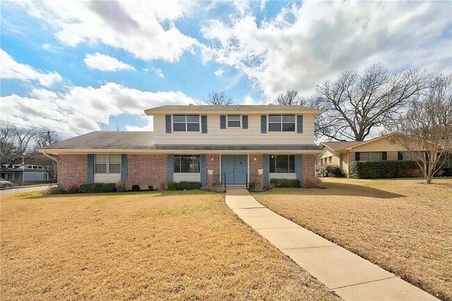 property at 2801 Winston Ct