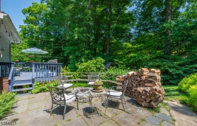 property at 10 Judith Ann Dr