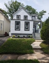 21 Oak St, Unit 1 in East Orange, NJ - Building Photo