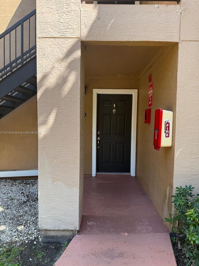 15600 SW 106th Ln in Miami, FL - Building Photo - Building Photo