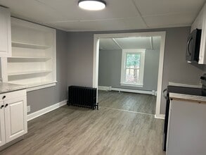 405 Prospect St in Southington, CT - Building Photo - Building Photo